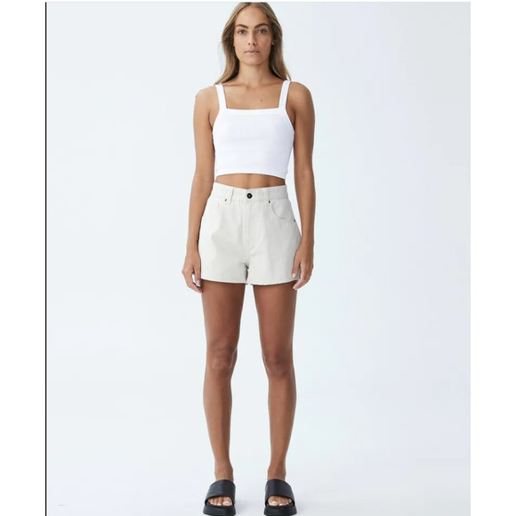 Cotton On Women's High Mom Denim Shorts Soft Taupe Finished - Picture 4 of 4